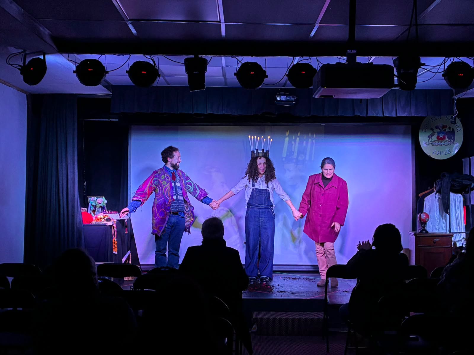 CON EXITOSA CONVOCATORIA, FUNCAMAU PRESENTÓ LA OBRA DE TEATRO «LOS 7 AMORES DE GABRIELA»